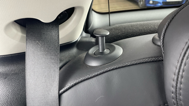 MINI Hatchback 1.5 Cooper Exclusive II 3dr [Comfort Pack] Petrol Hatchback